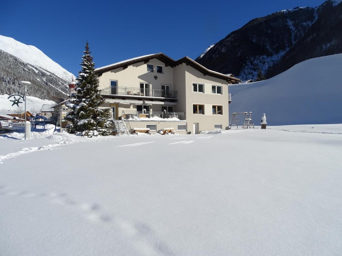 Apart Tyrol Umhausen Extérieur photo
