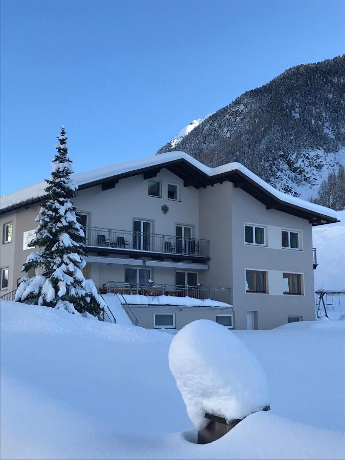 Apart Tyrol Umhausen Extérieur photo